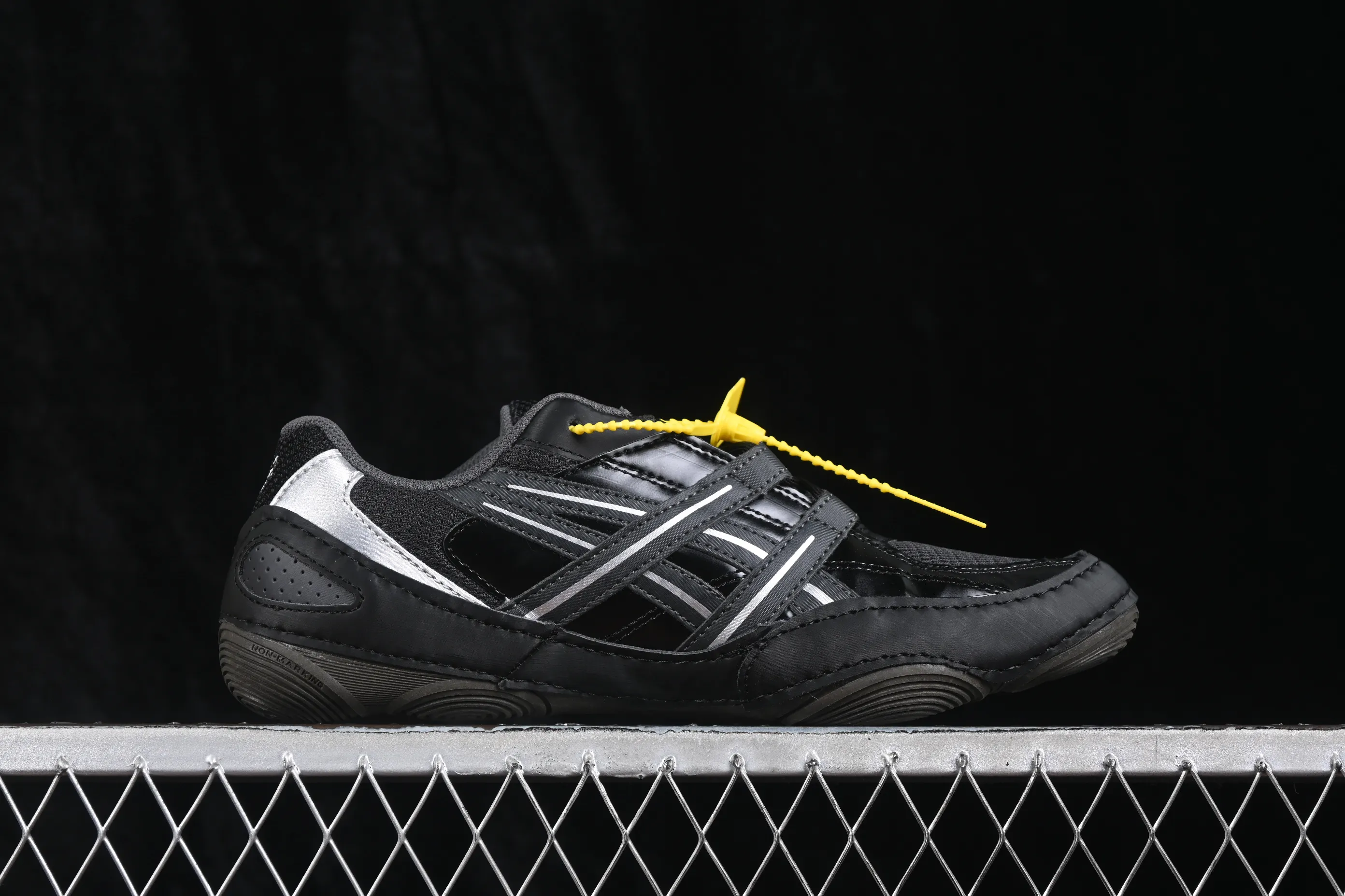 All categories Asics Asics series Asics Hypersync W version 1203A879-021